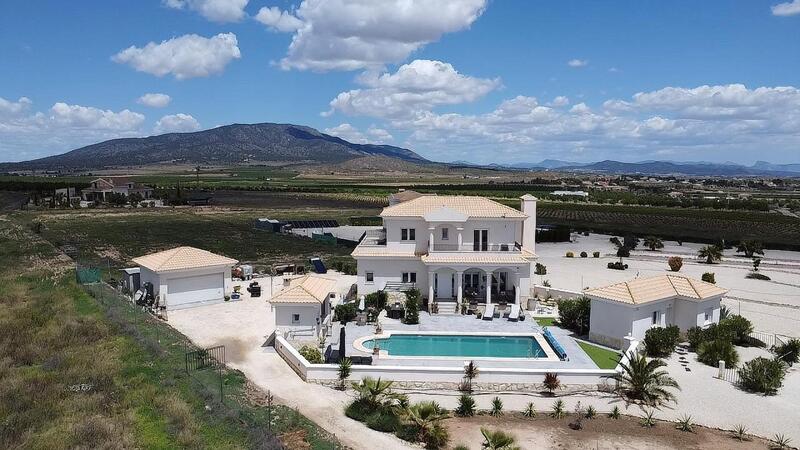 4 bedroom Villa for sale