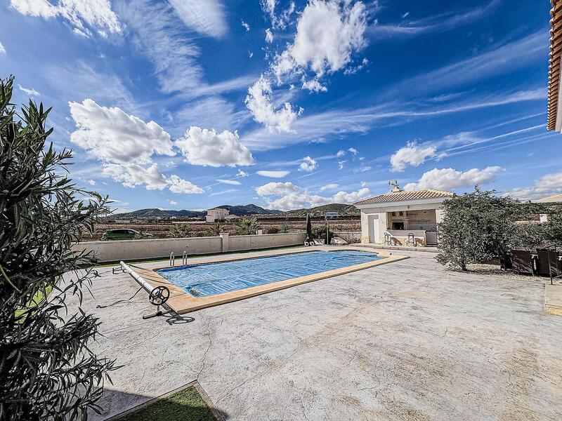 4 bedroom Villa for sale