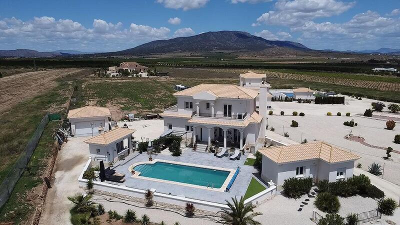 4 bedroom Villa for sale