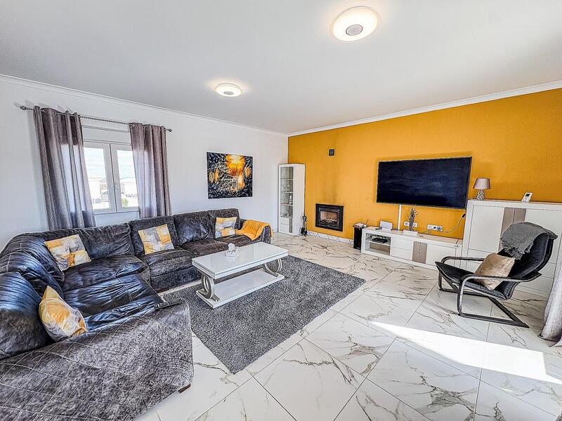 4 bedroom Villa for sale