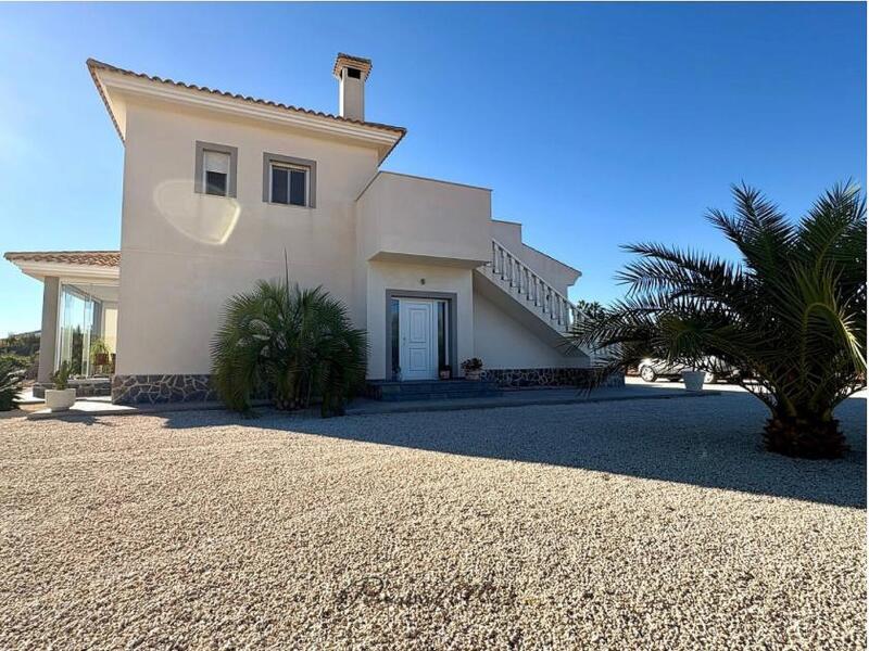 4 bedroom Villa for sale