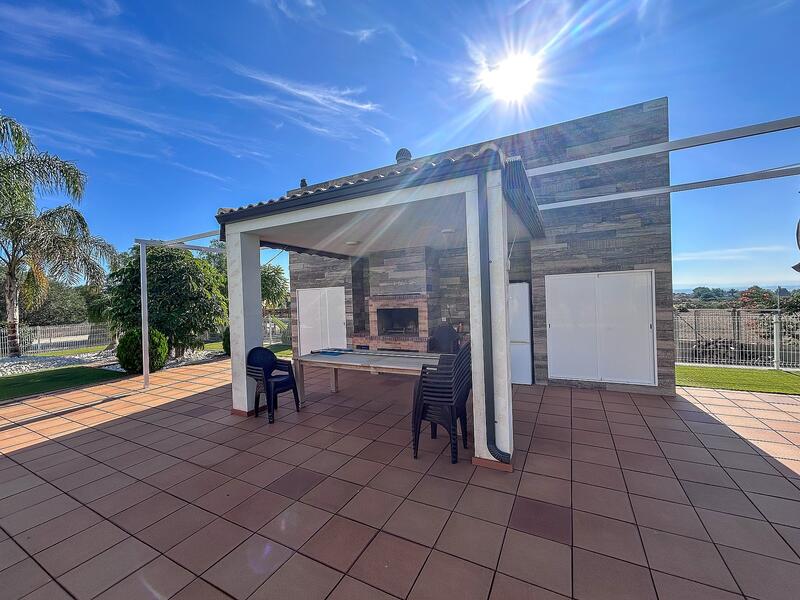 8 chambre Villa à vendre 8 chambre Villa à vendre