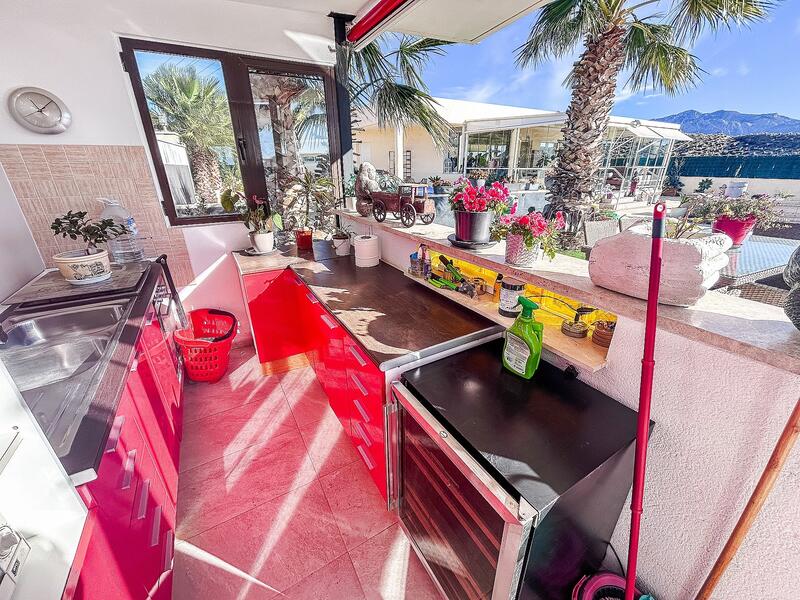 5 bedroom Villa for sale