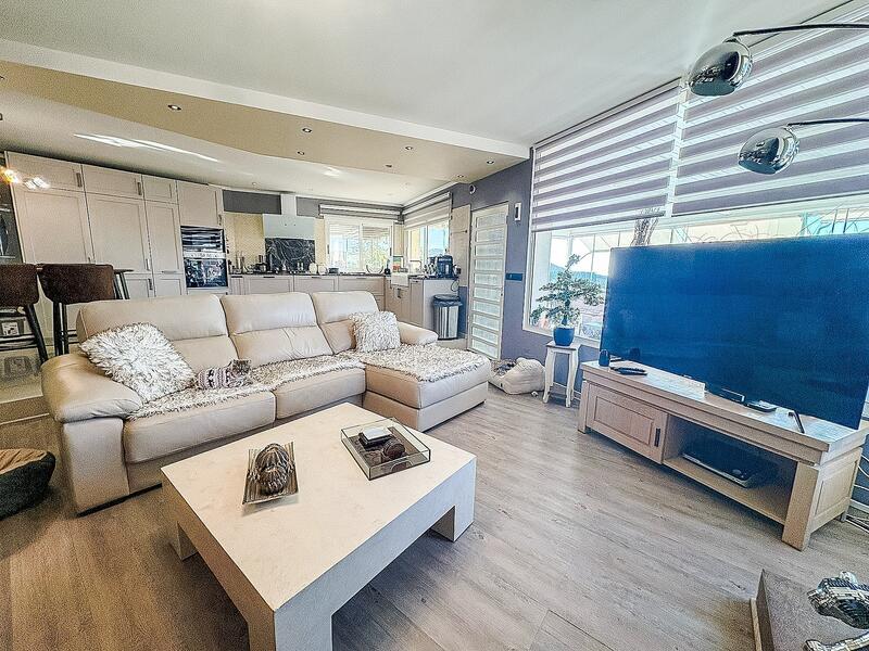 5 bedroom Villa for sale