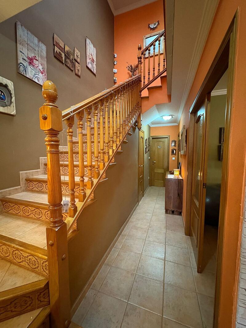 4 sovrum Radhus till salu