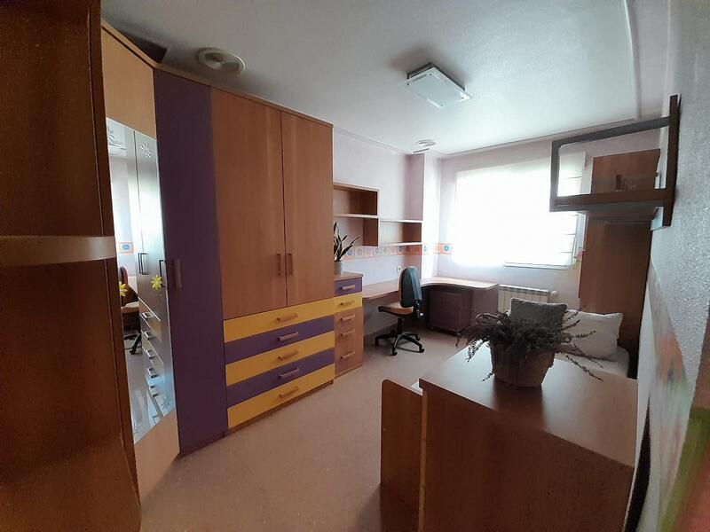 4 bedroom Townhouse for sale