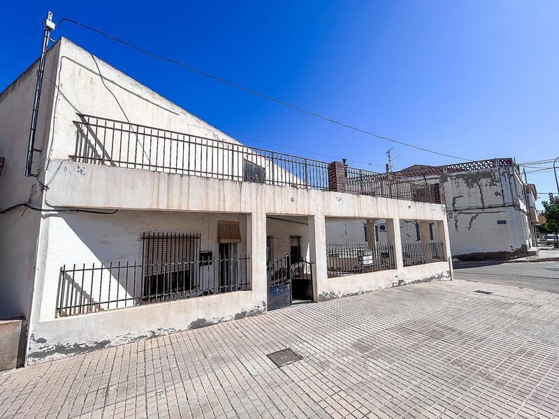 Townhouse for sale in Macisvenda, Murcia