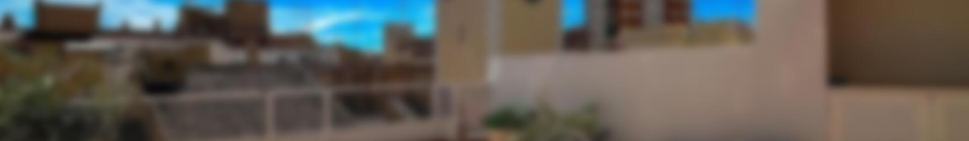 5 bedroom Townhouse for sale