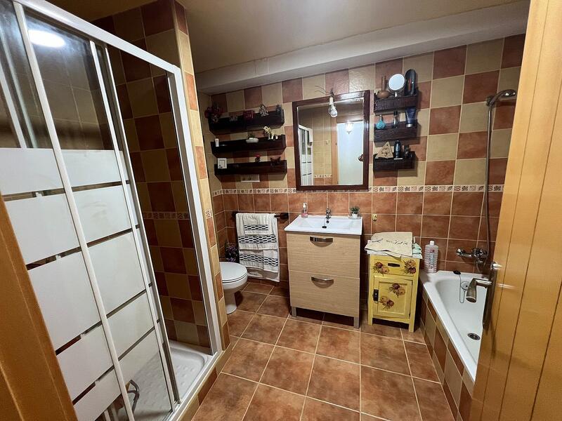 3 bedroom Townhouse for sale