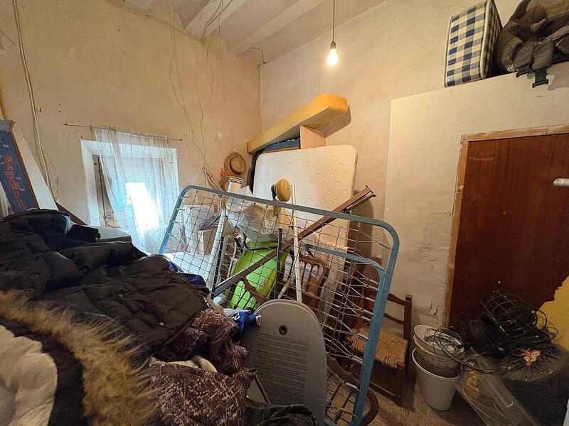 6 bedroom Duplex for sale