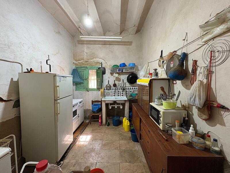 6 bedroom Duplex for sale