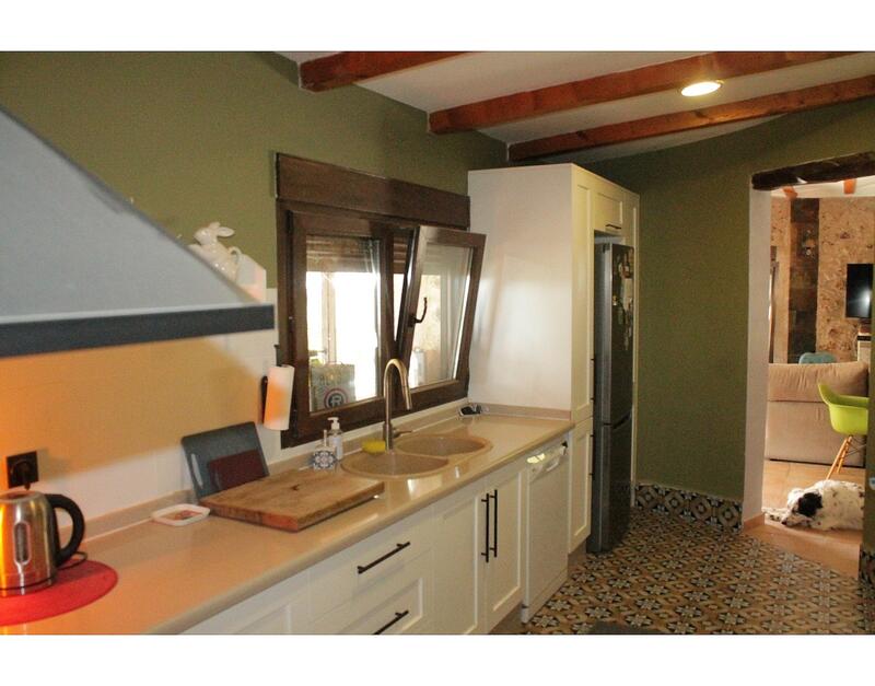 3 Schlafzimmer Landhaus zu verkaufen