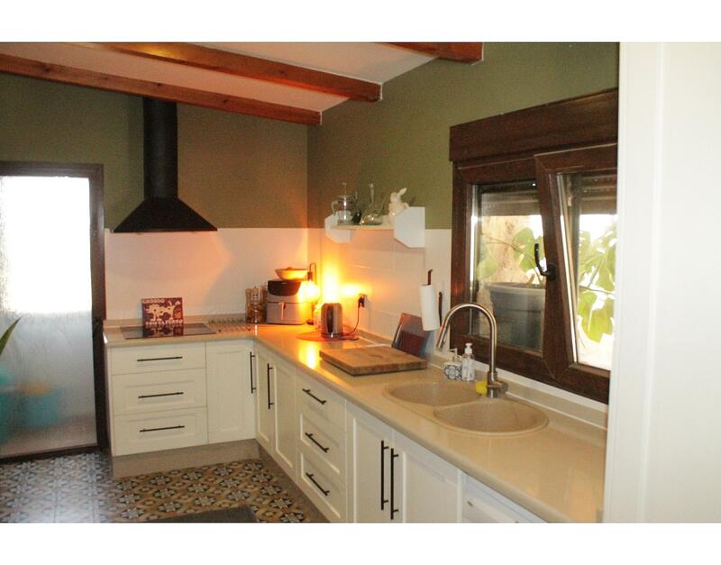 3 Schlafzimmer Landhaus zu verkaufen