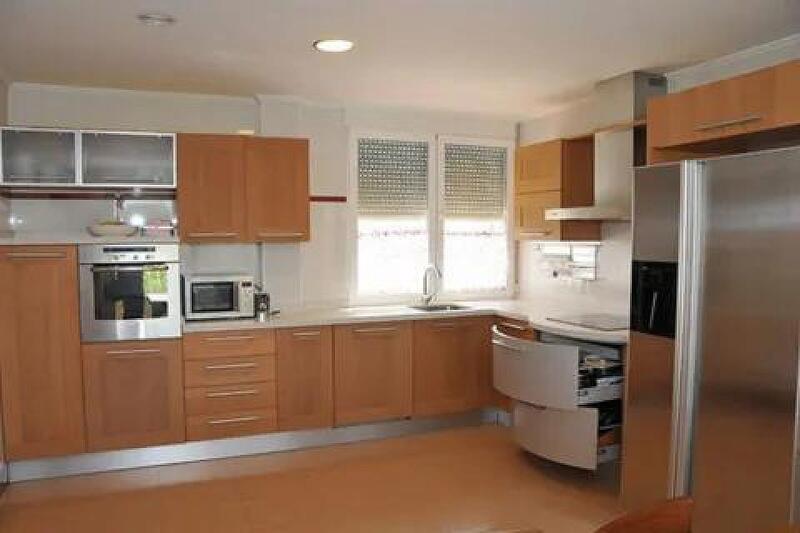 6 soveværelse Landsted til salg