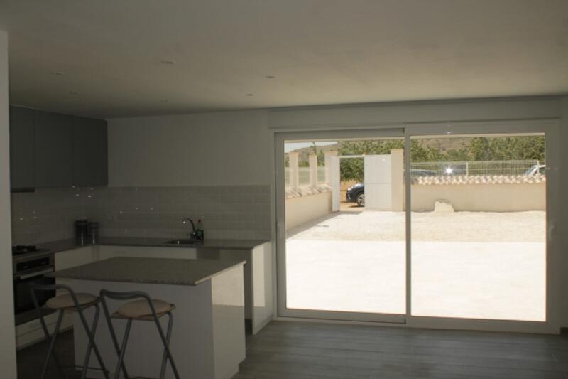 4 Schlafzimmer Landhaus zu verkaufen