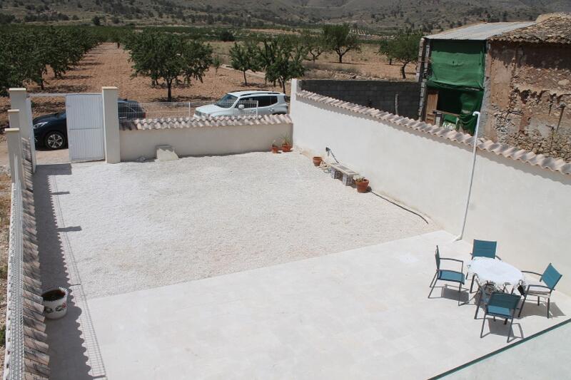 4 Schlafzimmer Landhaus zu verkaufen