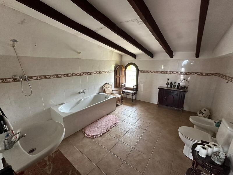 9 chambre Auberge à vendre