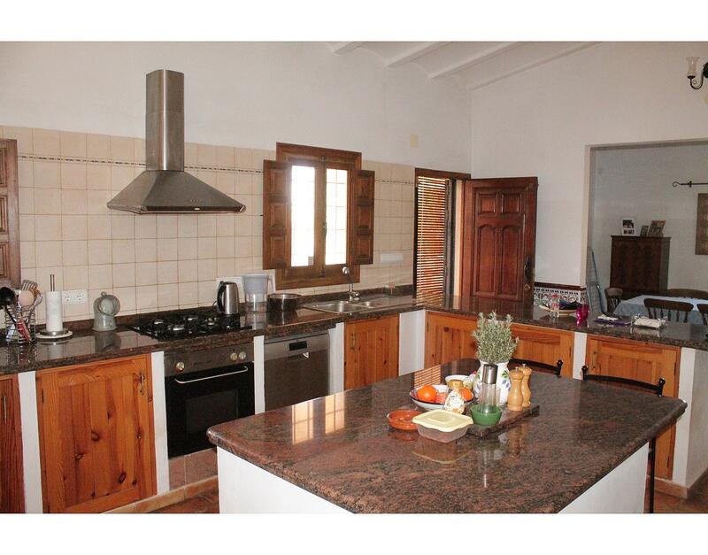 5 Schlafzimmer Landhaus zu verkaufen