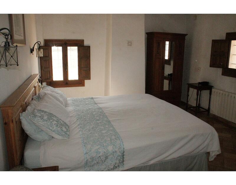 5 Schlafzimmer Landhaus zu verkaufen