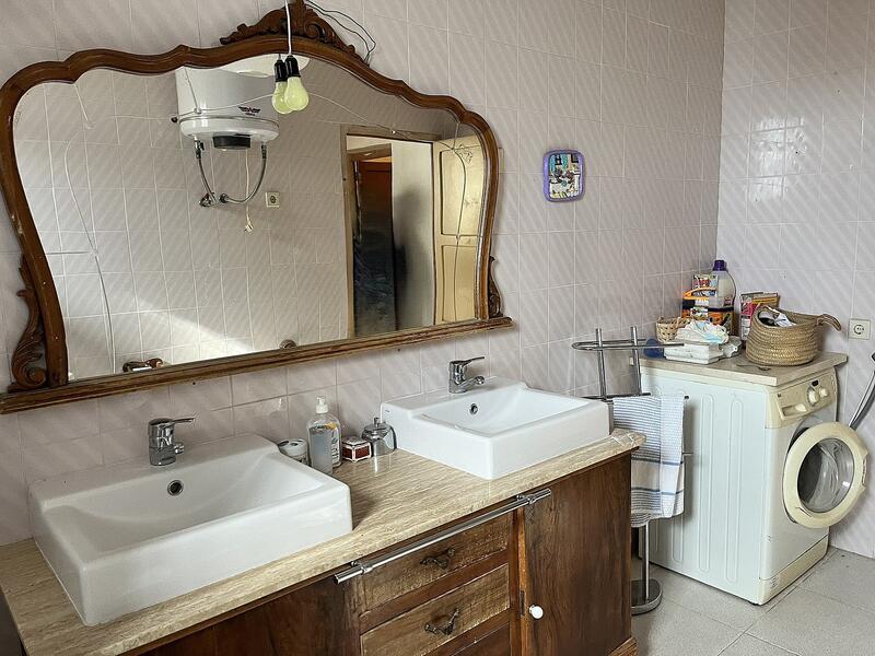 4 slaapkamer Landhuis Te koop