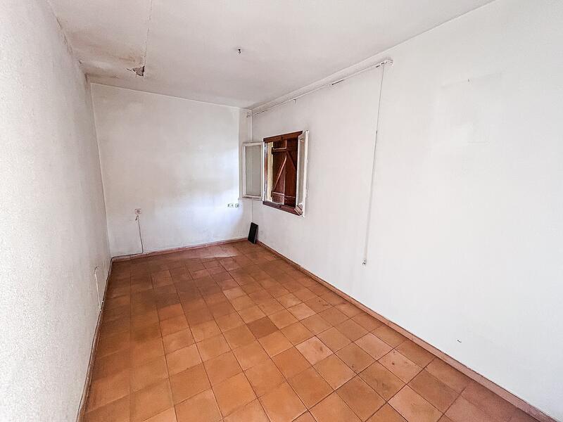 6 bedroom Country House for sale