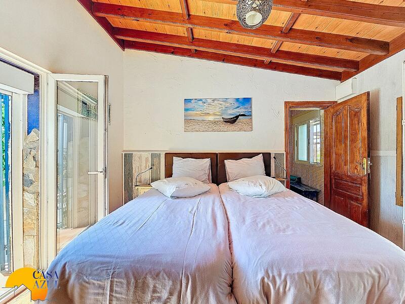 6 bedroom Country House for sale