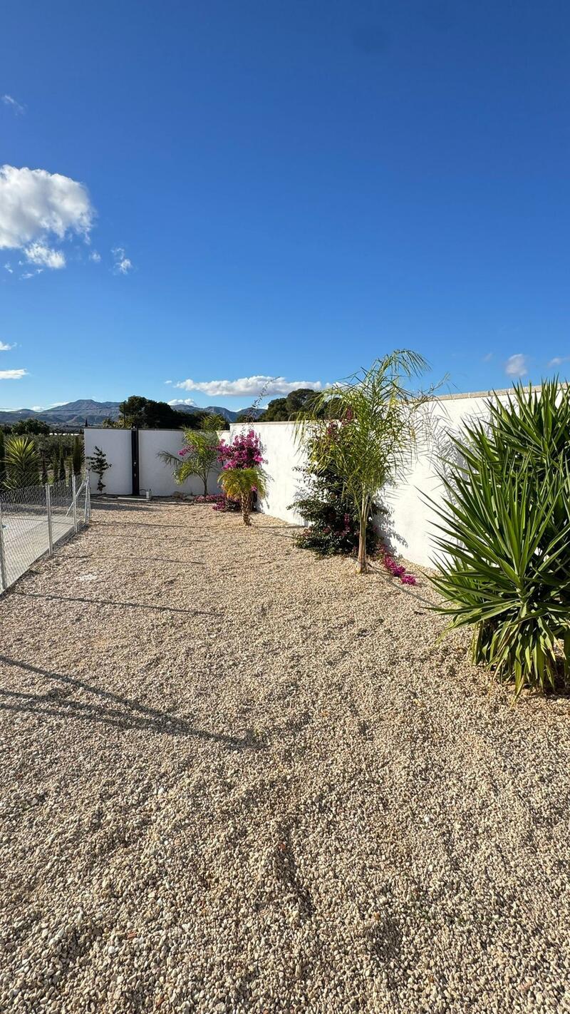 4 bedroom Country House for sale