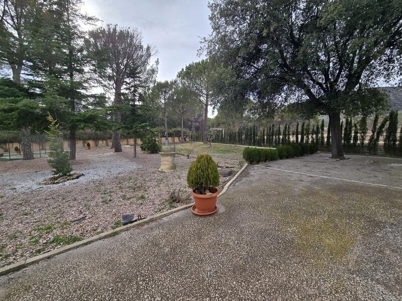 4 soverom Herregård til salgs