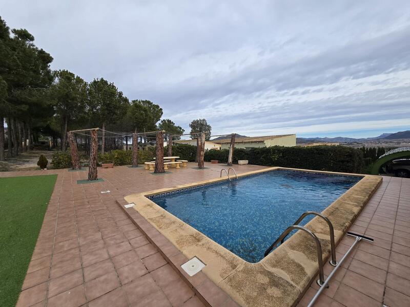 4 soverom Herregård til salgs