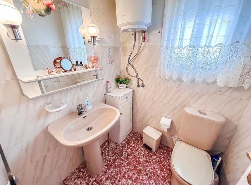 4 bedroom Country House for sale