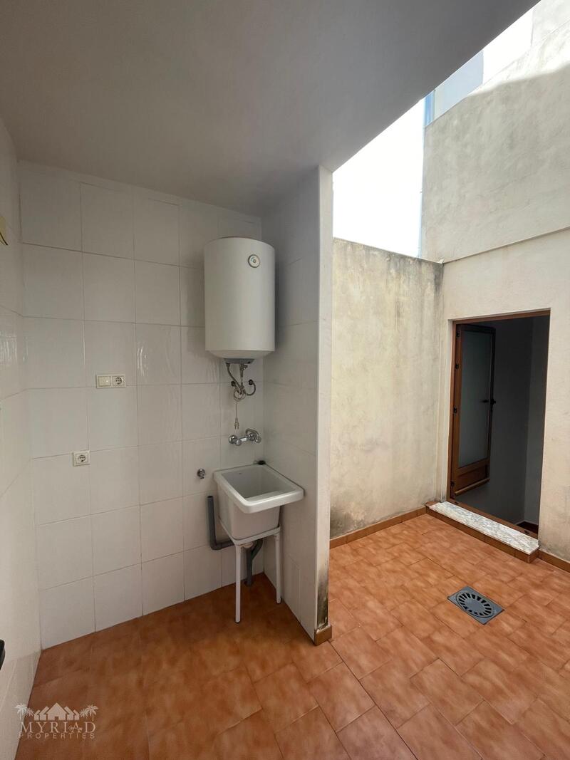 4 soveværelse Byhus til salg