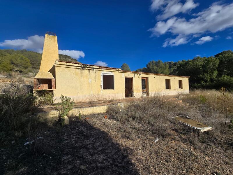 Villa à vendre dans Petrer, Alicante Villa à vendre dans Petrer, Alicante