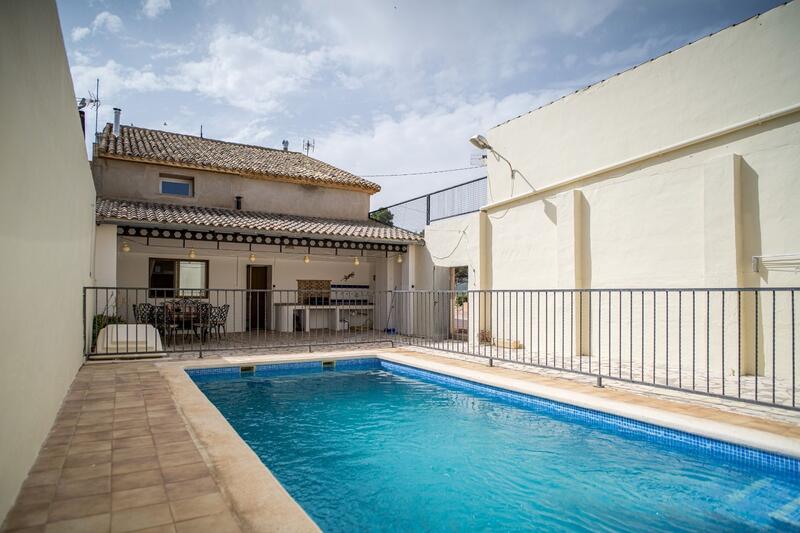 5 bedroom Country House for sale 5 bedroom Country House for sale