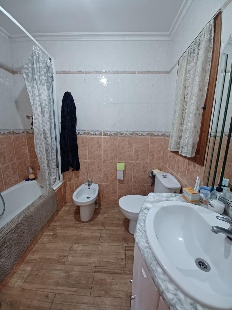 3 soverom Leilighet til salgs 3 soverom Leilighet til salgs