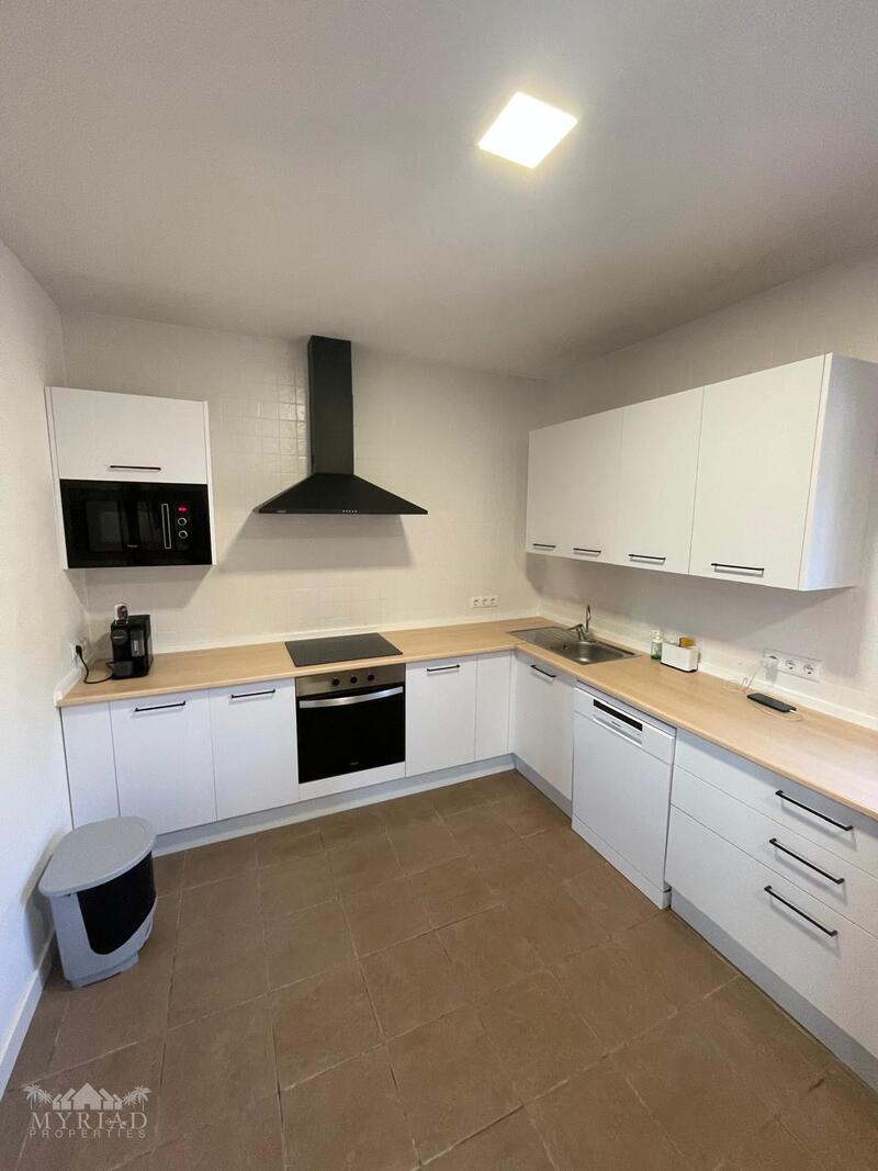 4 Cuarto Villa en venta