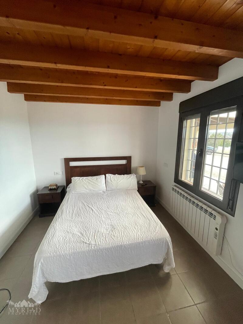 4 Cuarto Villa en venta