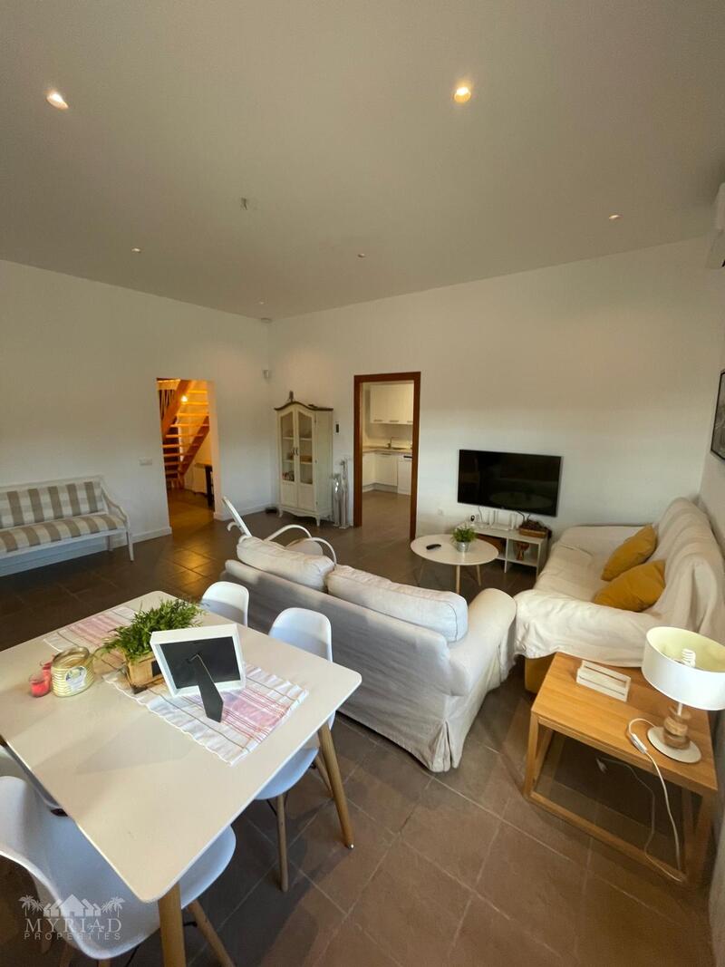 4 Cuarto Villa en venta