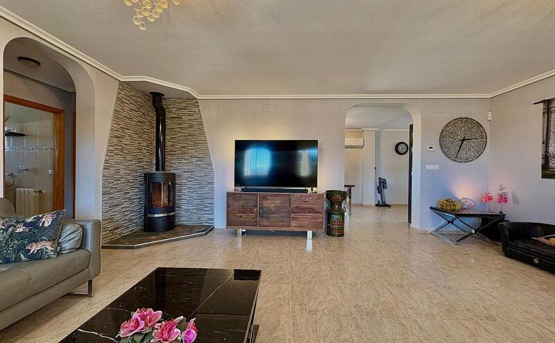 4 slaapkamer Villa Te koop 4 slaapkamer Villa Te koop