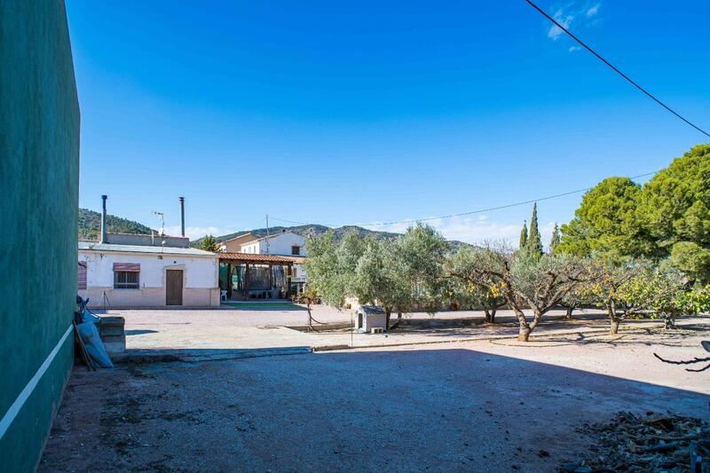 5 Cuarto Casa de Campo en venta