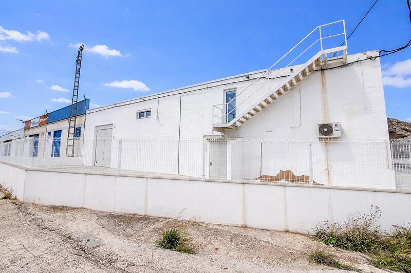 4 bedroom Commercial Property for sale