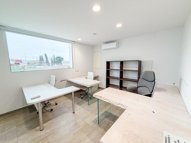 4 bedroom Commercial Property for sale