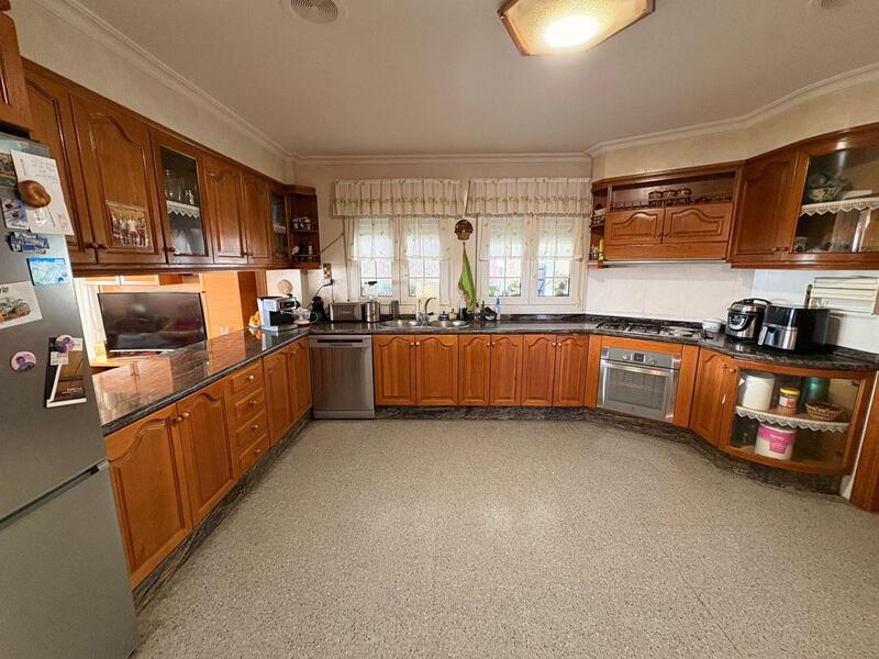 6 Cuarto Villa en venta