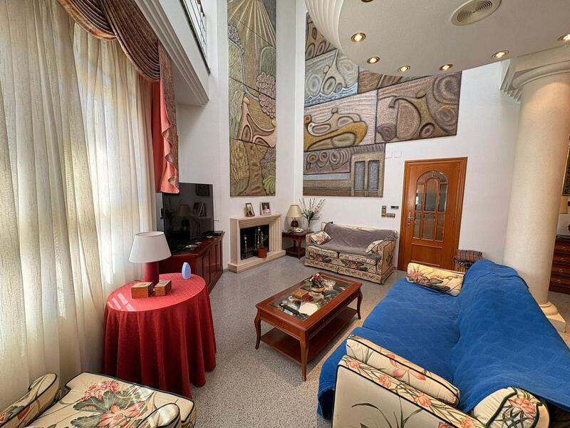 6 Cuarto Villa en venta