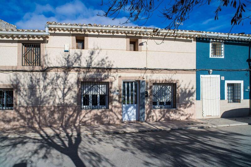 Casa de Campo en venta en Pinoso, Alicante