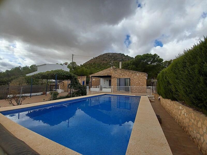 Country House for sale in Yecla, Murcia