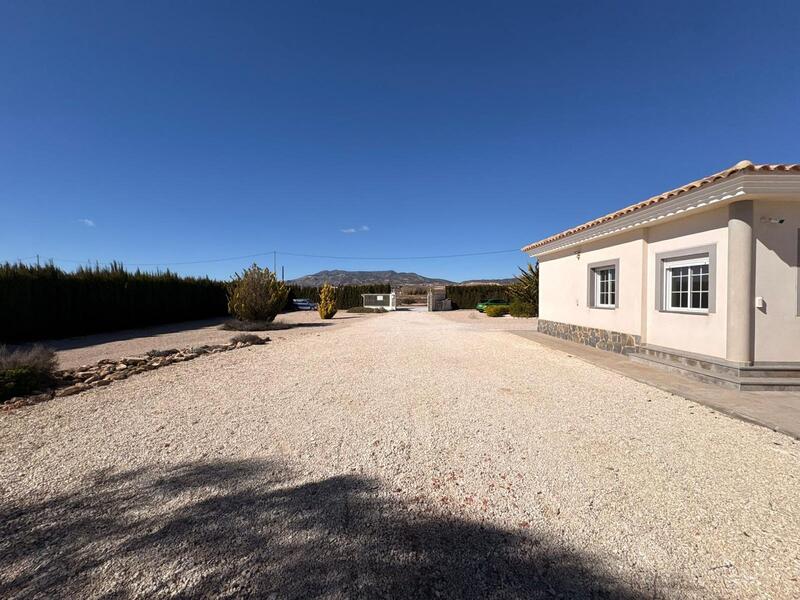 6 bedroom Villa for sale