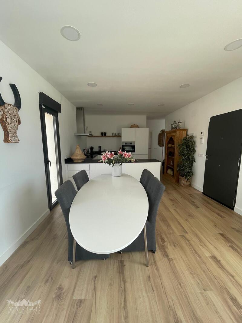 3 Schlafzimmer Stadthaus zu verkaufen