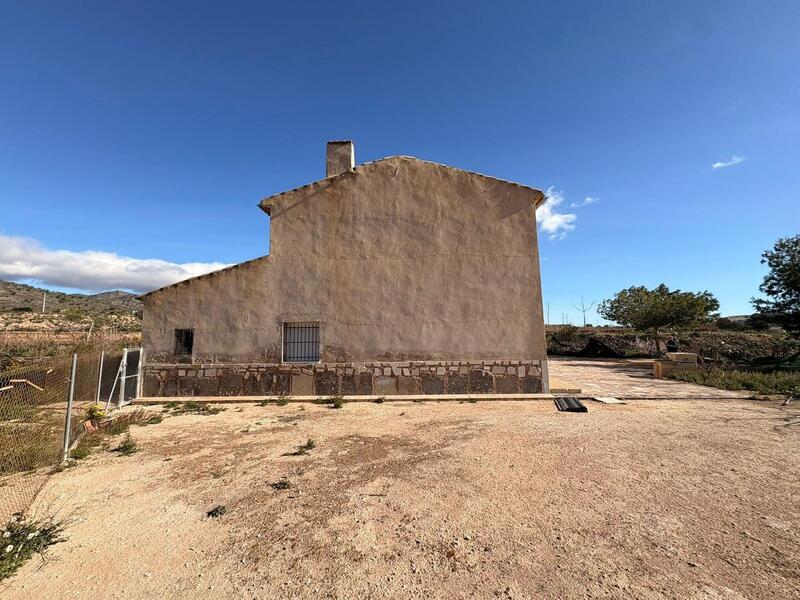 4 спальная комната Деревенский Дом продается