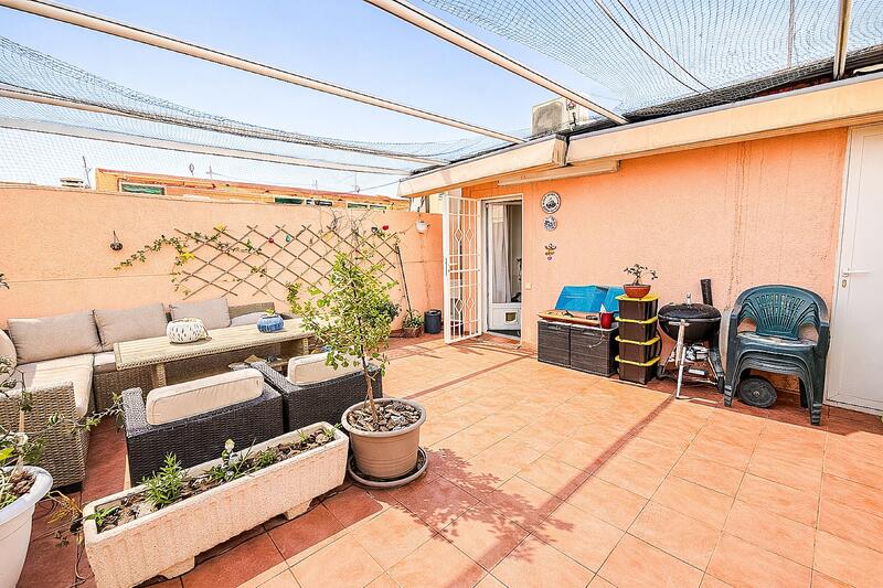 3 bedroom Townhouse for sale