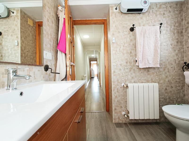 5 sovrum Radhus till salu